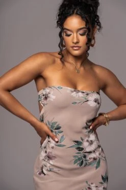 Purple Floral Break Free Strapless Maxi Dress 13 Purple Floral Break Free Strapless Maxi Dress -Jluxlabel Sale Store PRODUCT JUL112023 CHIFFON 18