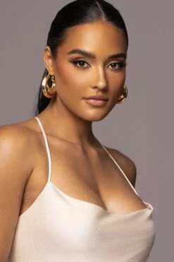 White Alessia Satin Maxi Dress 12 White Alessia Satin Maxi Dress -Jluxlabel Sale Store PRODUCT JUNE72023 NEWARRIVALS 29 0329f2ef baff 4744 9f71 5952e4c7132b