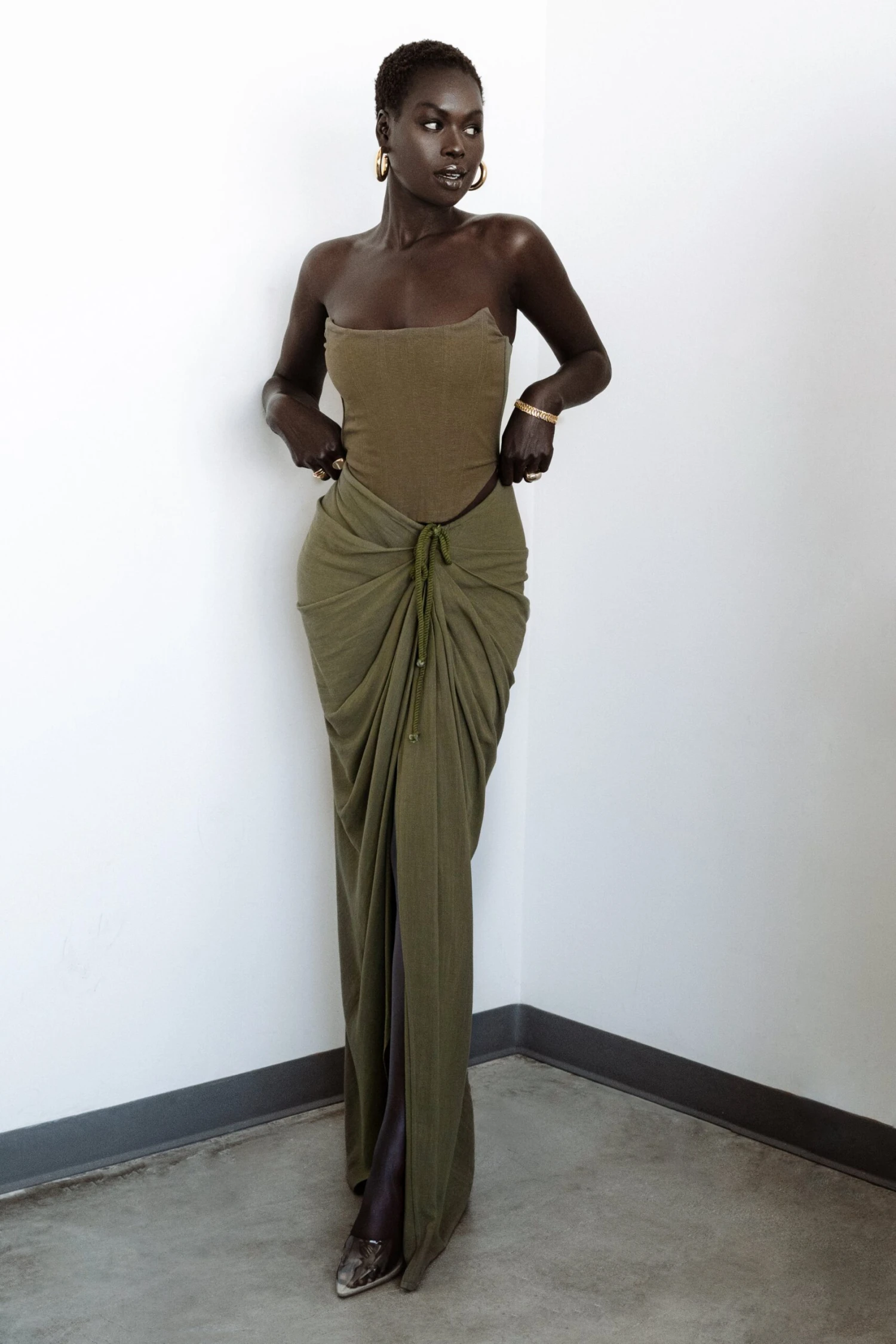 Olive Noelia Linen Slit Skirt 3 Olive Noelia Linen Slit Skirt - Image 3