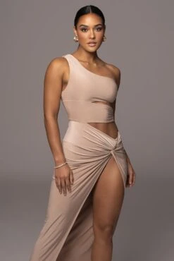 Camel One Night Only Dress 12 Camel One Night Only Dress -Jluxlabel Sale Store PRODUCT NOV32022 HOLIDAY 12